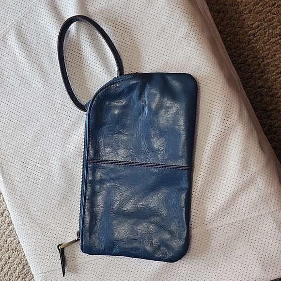 Hobo sable wristlet, never used - Picture 2 of 4